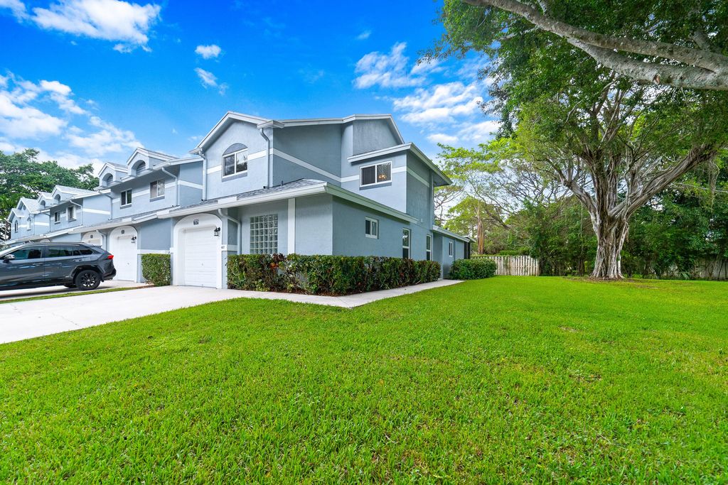 6045 Old Court Road #407, Boca Raton