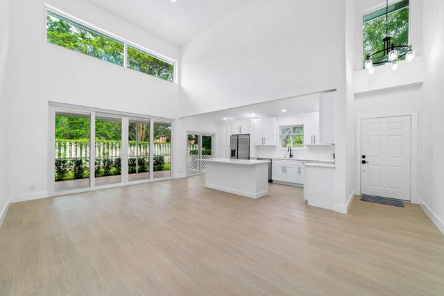 2 of 38 - 6045 Old Court Road #407, Boca Raton, FL