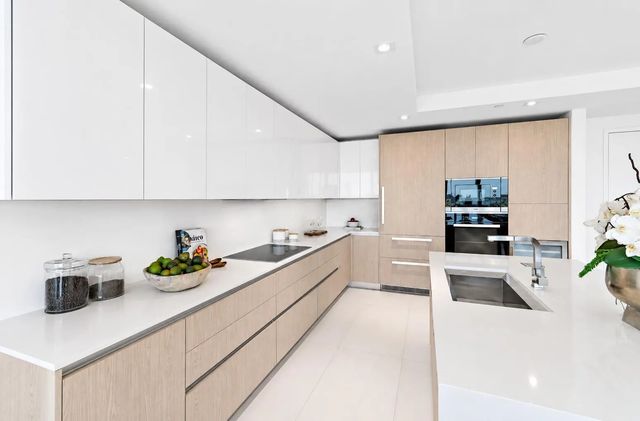 5 of 80 - 3100 N Ocean Drive #p-701, Singer Island, FL