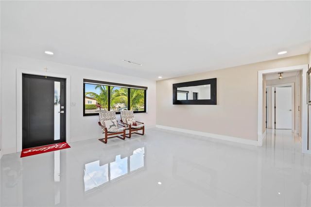 4 of 36 - 4314 Roosevelt Street, Hollywood, FL
