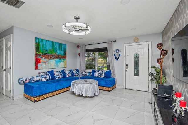 4 of 58 - 5704 Nw 47th Lane, Tamarac, FL
