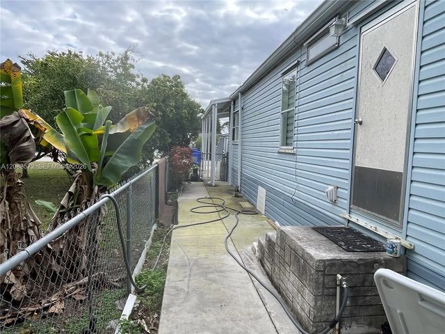 3 of 15 - 19800 Sw 180th Avenue #132, Miami, FL