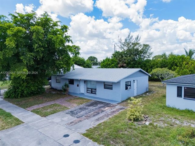 1421 Nw 32nd Avenue, Lauderhill