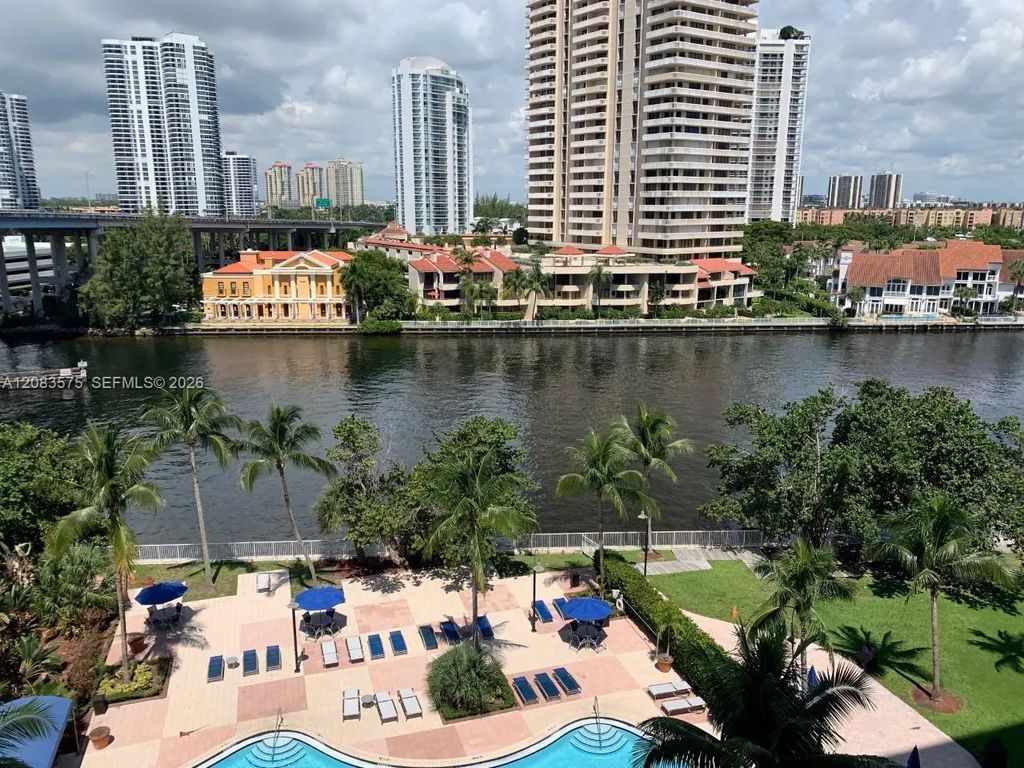19390 Collins Avenue #805, Sunny Isles Beach