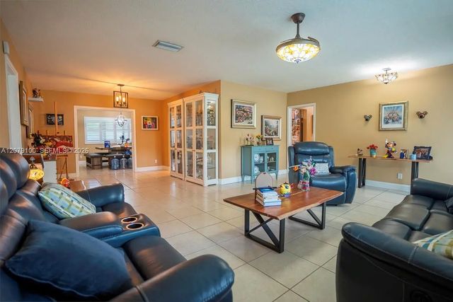4 of 40 - 4301 Adams Street, Hollywood, FL