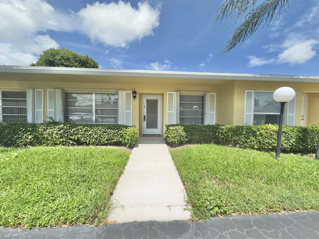 1121 Boxwood Drive #36-c, Delray Beach