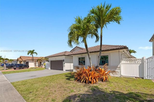 3 of 42 - 15979 Sw 53rd Terrace, Miami, FL