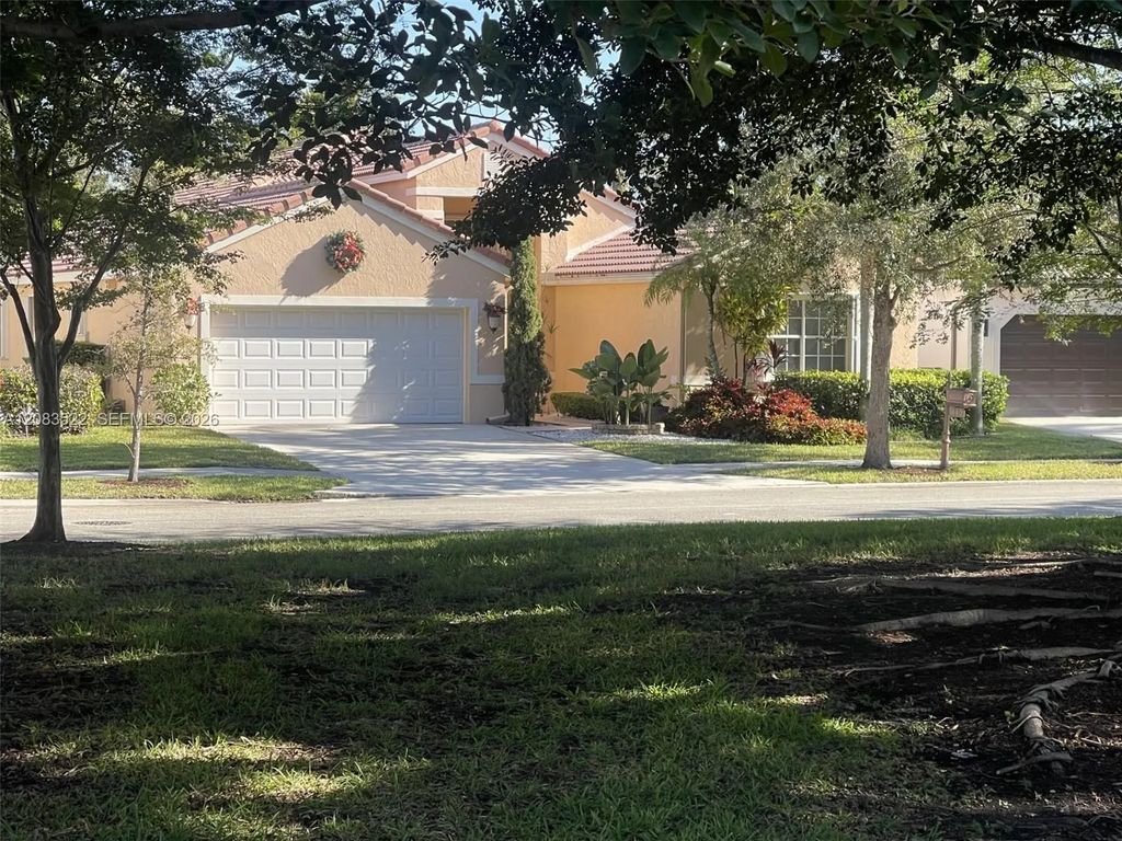 412 Cameron Drive, Weston