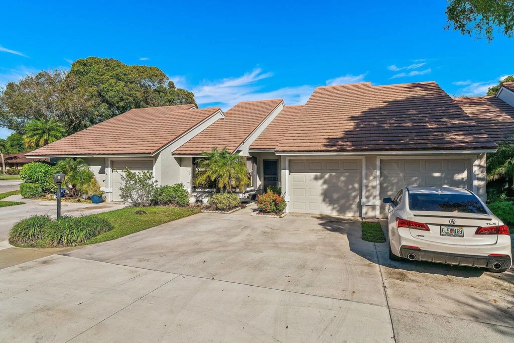 801 Kintyre Court, Palm Beach Gardens