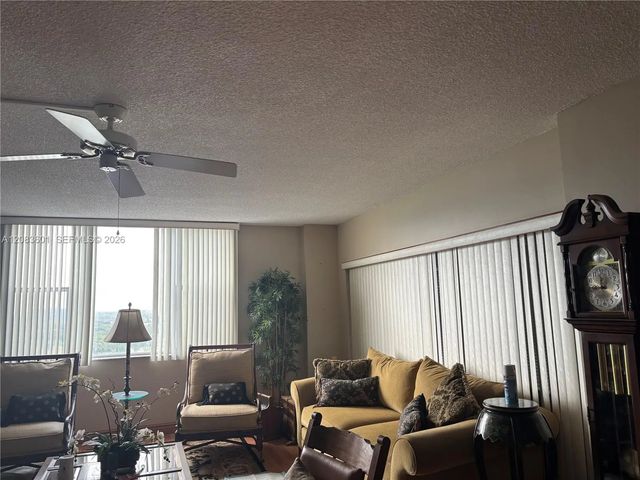 3 of 29 - 3800 Hillcrest Drive #1011, Hollywood, FL