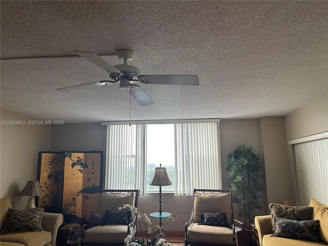 5 of 29 - 3800 Hillcrest Drive #1011, Hollywood, FL