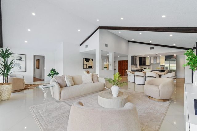 4 of 14 - 19744 Boca Greens Drive, Boca Raton, FL