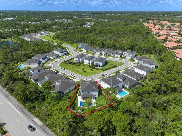 4 of 74 - 194 Sw Pomeroy Street, Stuart, FL