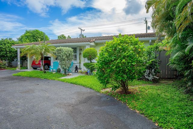 4 of 49 - 1318 Cardinal Lane, Lantana, FL