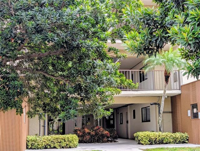 2 of 13 - 8075 Sw 107th Avenue #123, Miami, FL