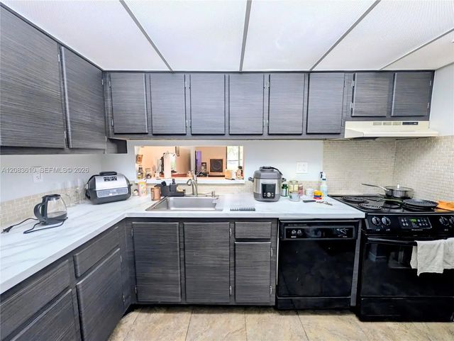 5 of 13 - 8075 Sw 107th Avenue #123, Miami, FL