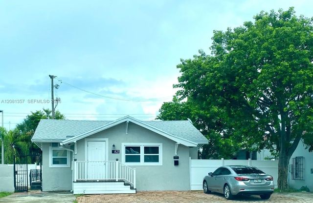 821 Sw 29th Court, Miami