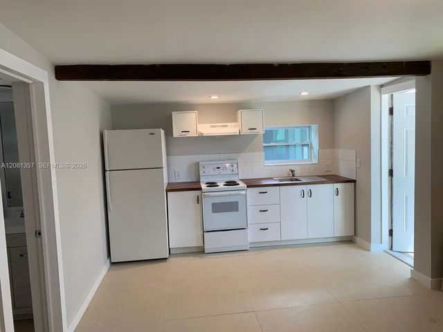 4 of 29 - 821 Sw 29th Court, Miami, FL