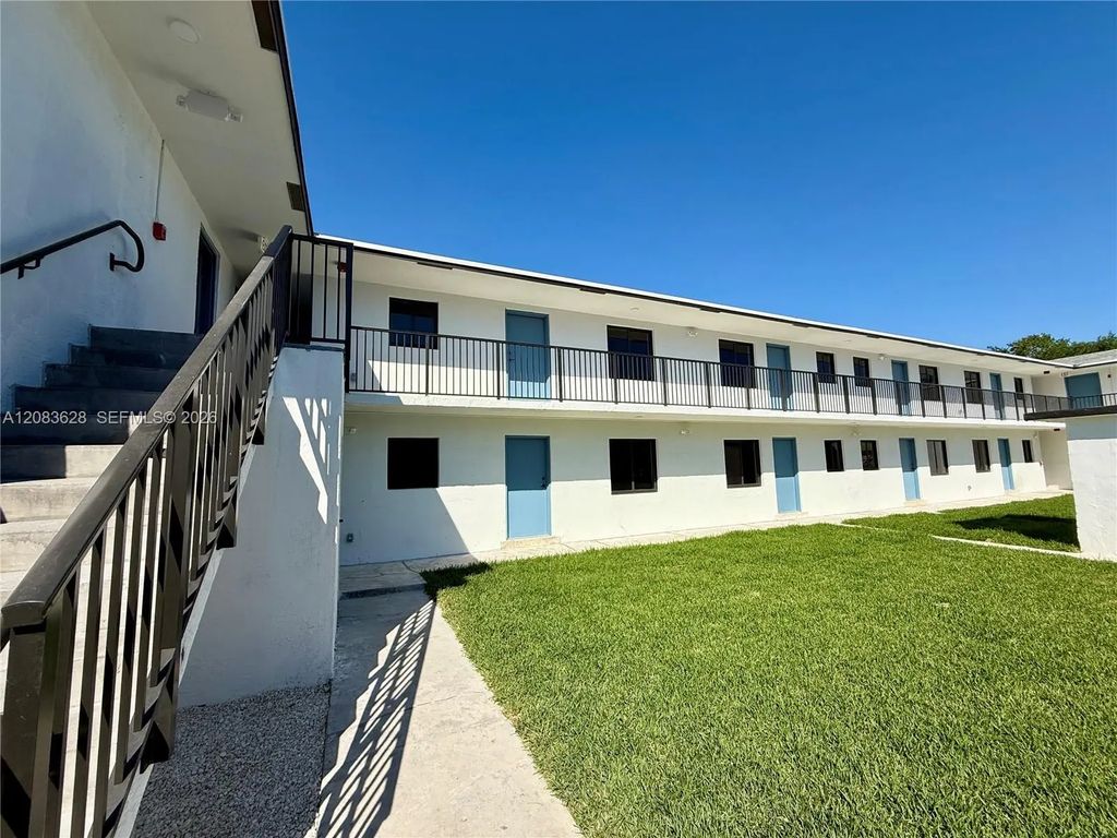 180 Ne 57th Street #14, Miami