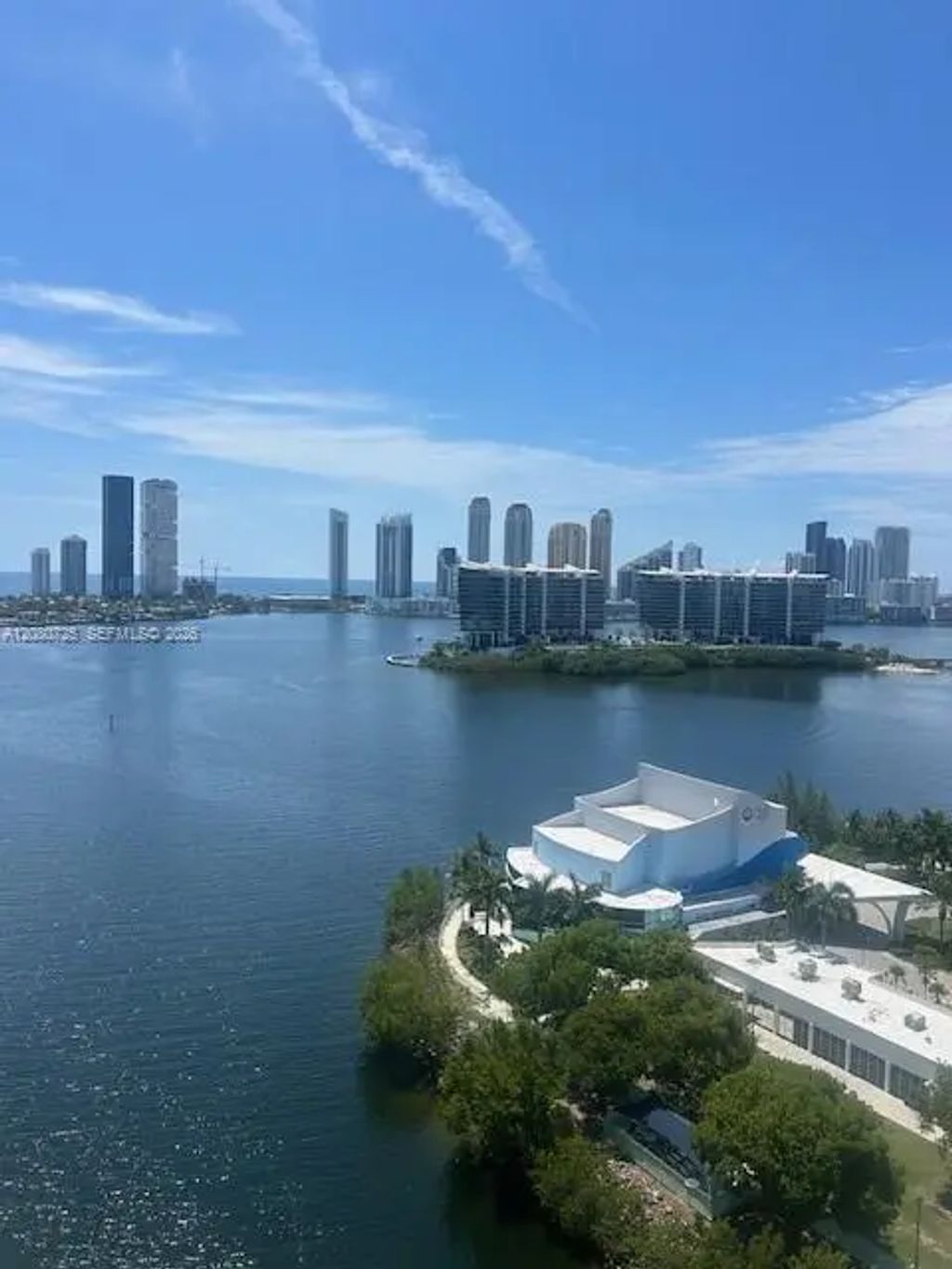 3330 Ne 190th Street #1719, Aventura