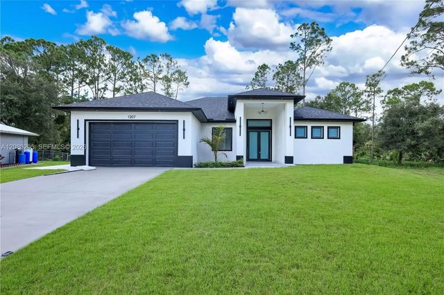 1207 Ramus Street E, Lehigh Acres