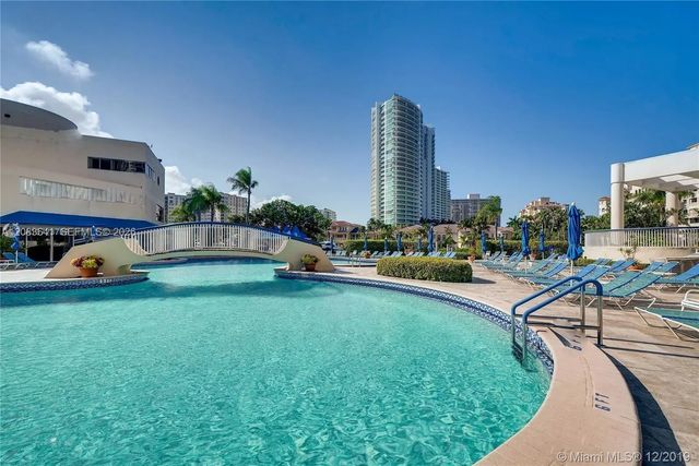 3 of 57 - 19707 Turnberry Way #4l, Aventura, FL