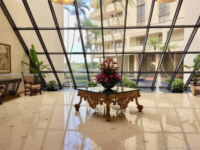 4 of 57 - 19707 Turnberry Way #4l, Aventura, FL