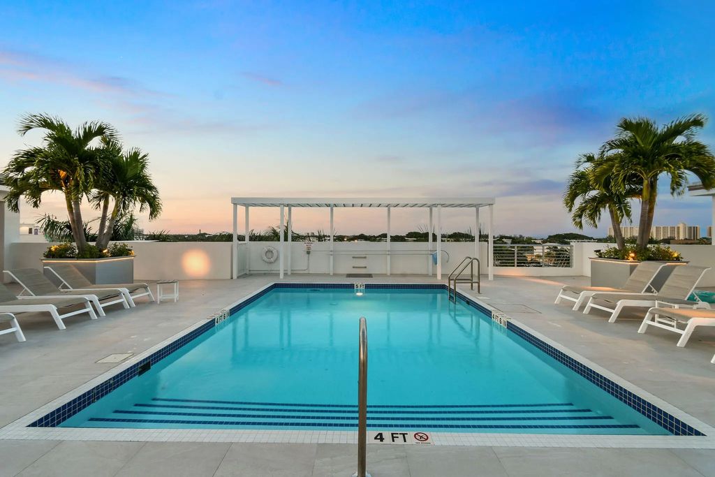 1 S Coastal Way #202, Jupiter