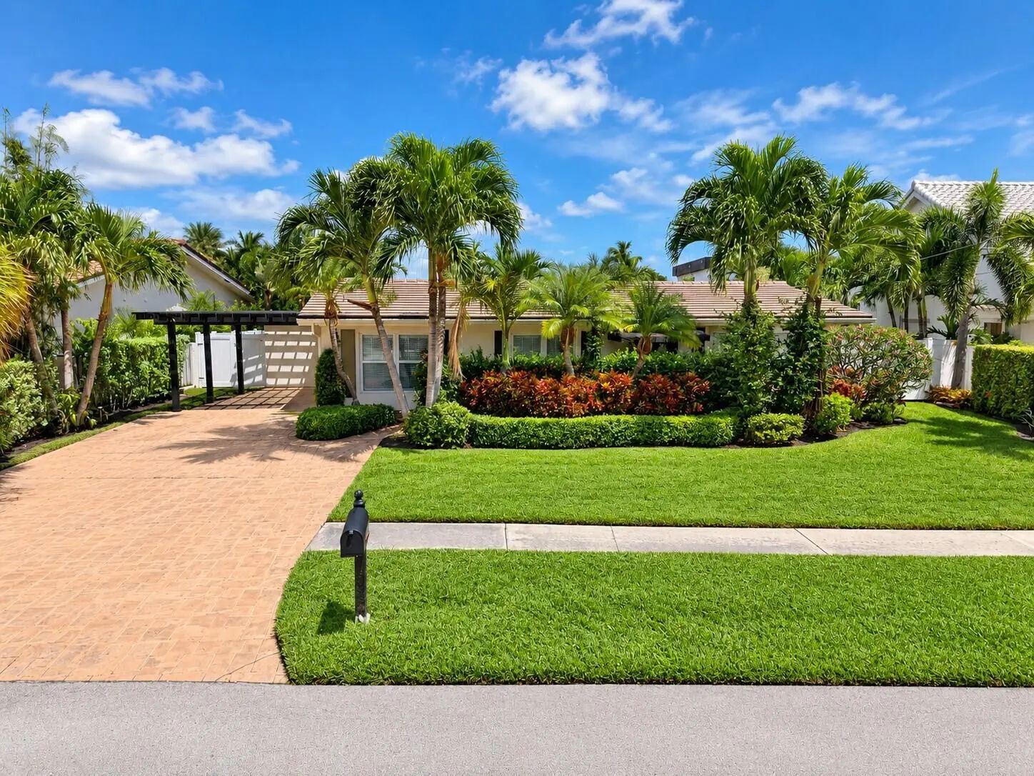 2401 Ne 47th Street, Lighthouse Point
