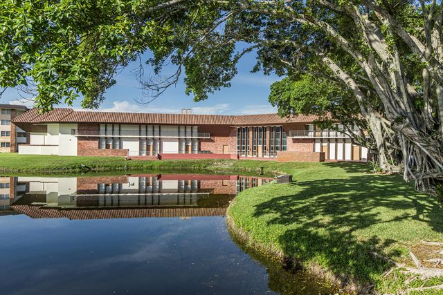 4 of 26 - 3090 Nw 46th Avenue, Lauderdale Lakes, FL