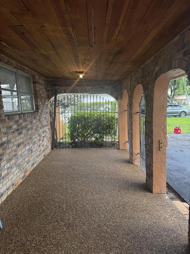 3 of 14 - 2320 Nw 30th Way, Fort Lauderdale, FL