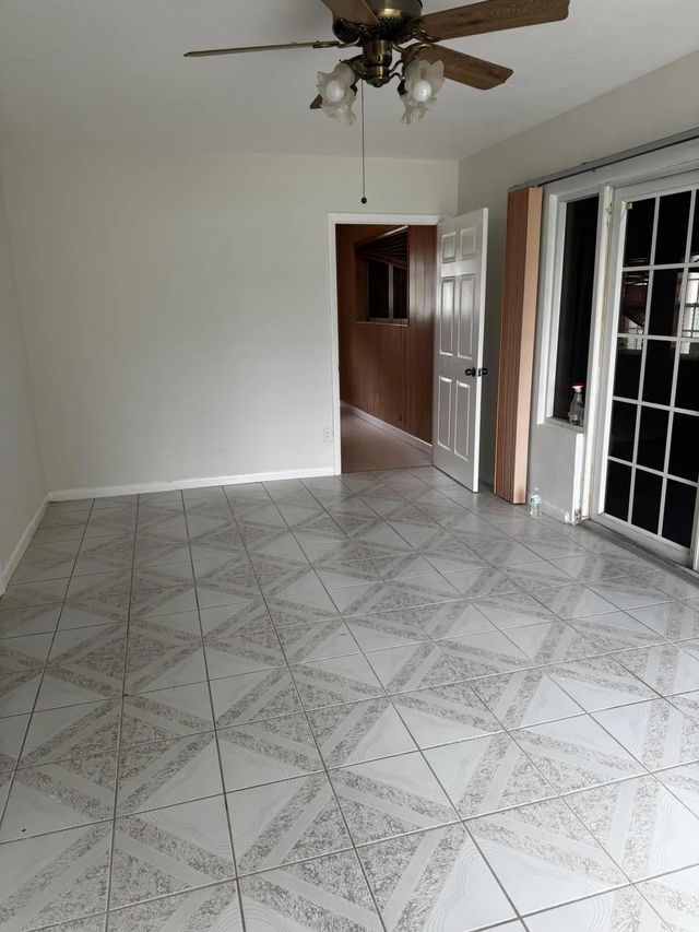 5 of 14 - 2320 Nw 30th Way, Fort Lauderdale, FL