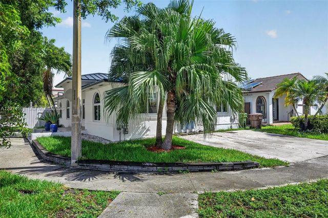 4 of 33 - 3197 W 79th Place, Hialeah, FL
