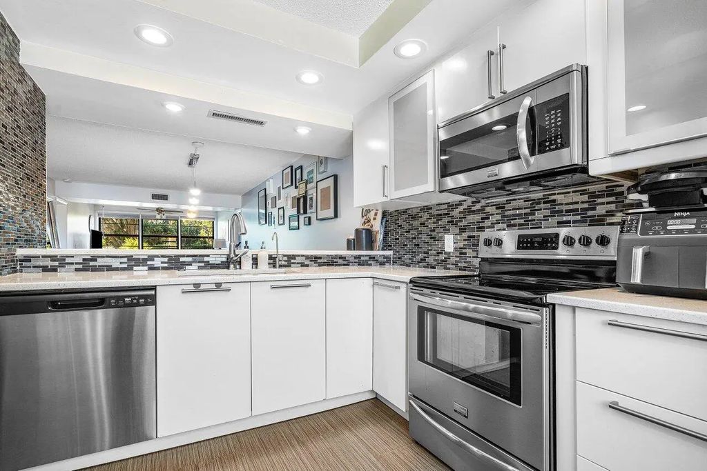 6121 Balboa Circle #103, Boca Raton