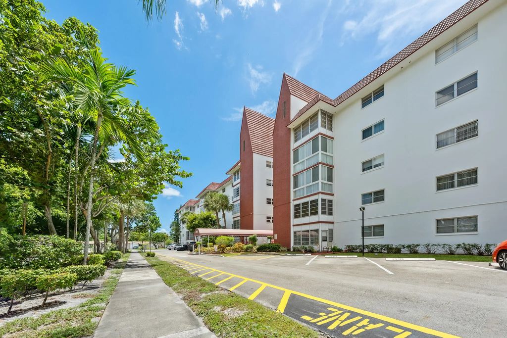 4750 Nw 22nd Court #408, Lauderhill