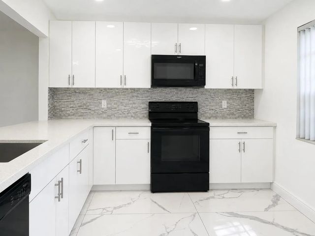 3 of 25 - 23301 Barlake Drive #23, Boca Raton, FL