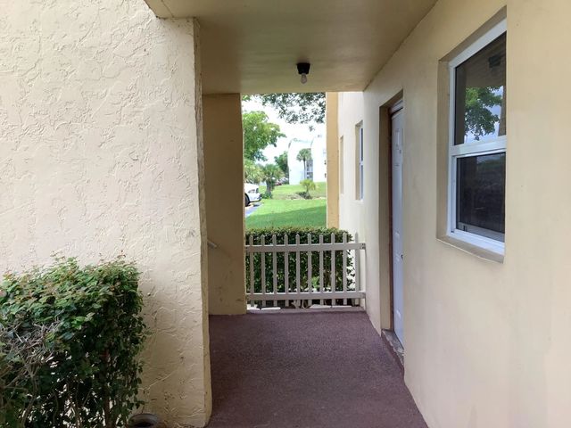 2 of 33 - 8400 Sunrise Lakes Boulevard #unit 101, Sunrise, FL