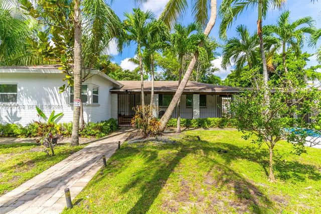 3 of 36 - 2407 Washington Street, Hollywood, FL