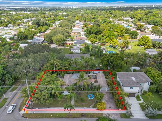 4 of 36 - 2407 Washington Street, Hollywood, FL