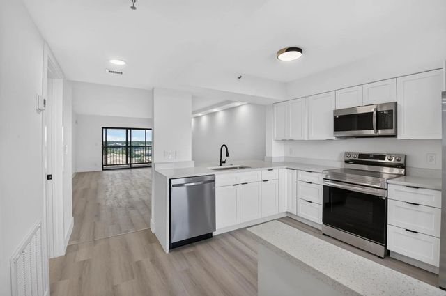 4 of 73 - 6866 Huntington Lane #707, Delray Beach, FL