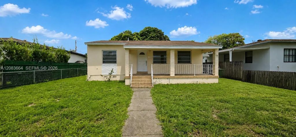 126 W 35th Street, Hialeah