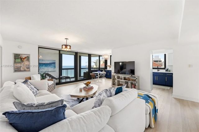 3 of 35 - 5380 N Ocean Drive #18b, Singer Island, FL