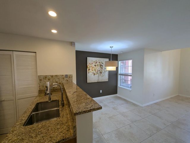 4 of 8 - 1335 Crystal Way #e, Delray Beach, FL