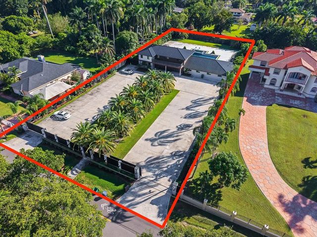 3 of 37 - 280 Ne 156th Street, Miami, FL