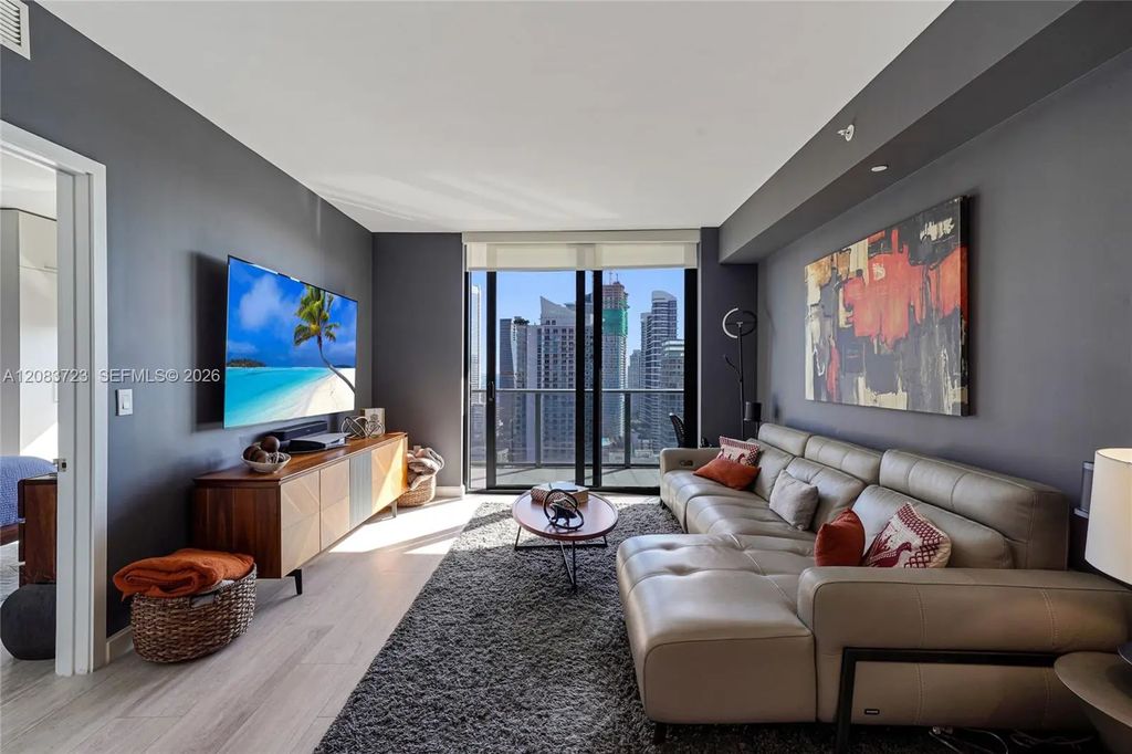 45 Sw 9th Street #3405, Miami