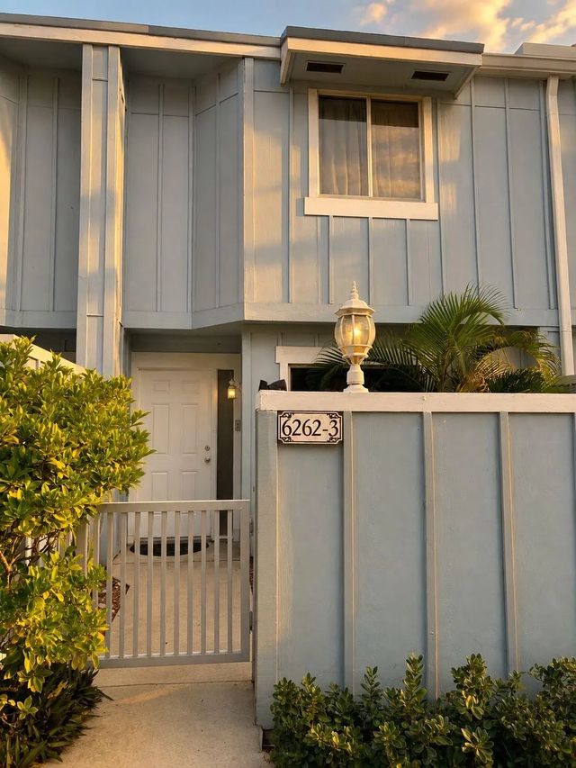 6262 Riverwalk Lane #3, Jupiter