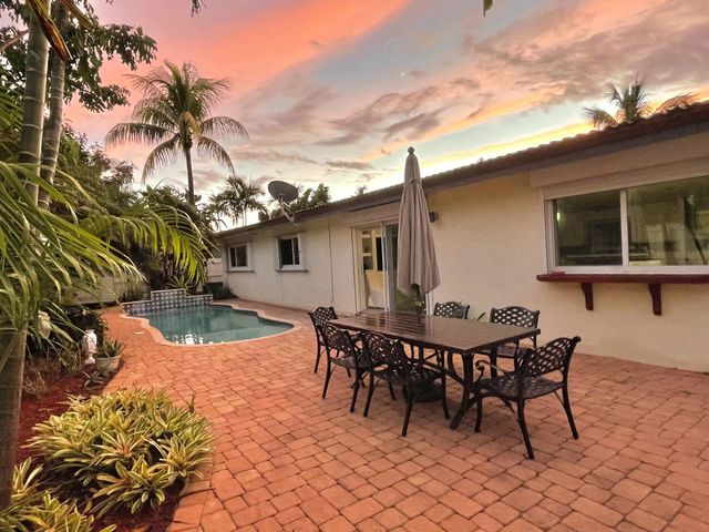 2 of 40 - 5200 Ne 18th Terrace, Fort Lauderdale, FL