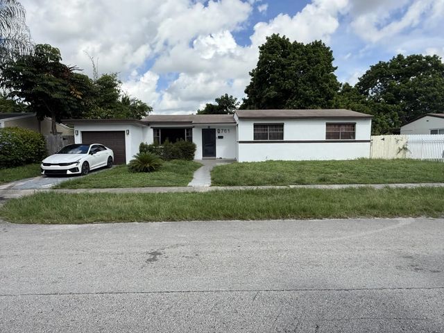 761 Nw 183rd Drive, Miami Gardens