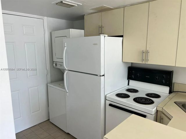 2 of 17 - 450 Sw 3rd Street #15, Miami, FL