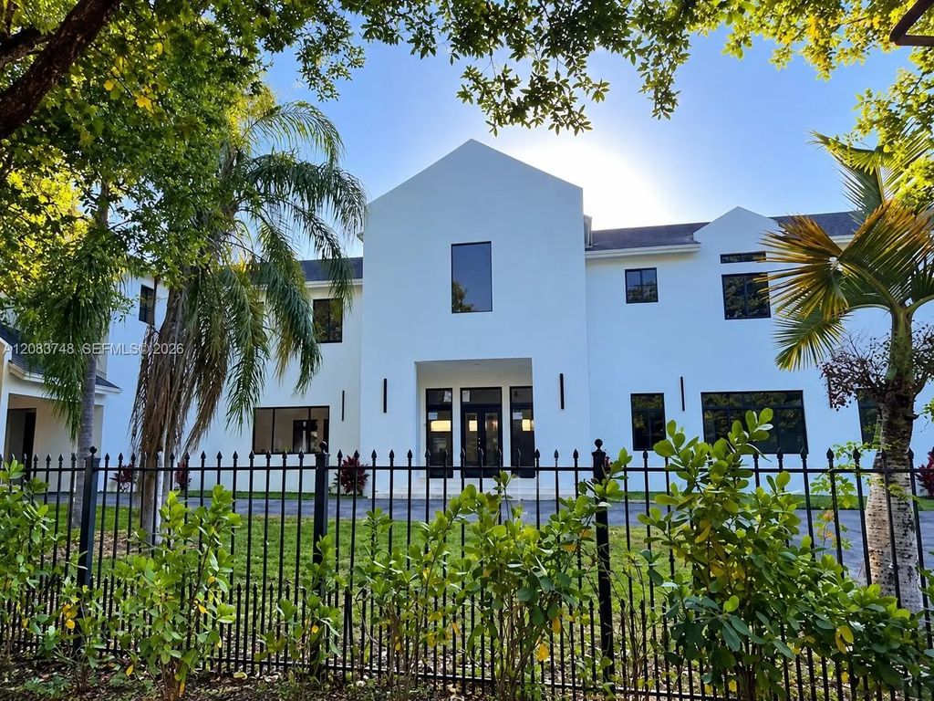 5455 Sw 60th Court, Miami